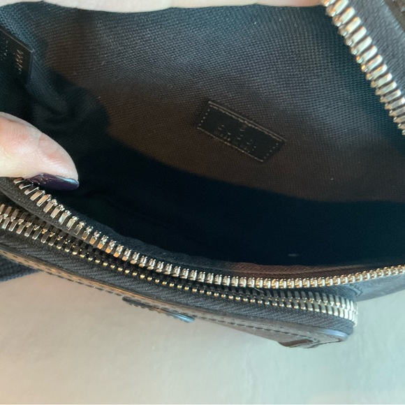 GUCCI GG Supreme Belt Bag - Pristine - Picture 6 of 9
